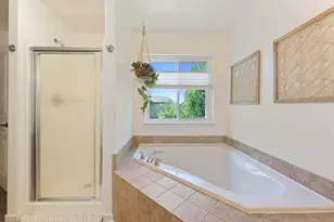 21172 Clairaway Ave, Bend, OR 97702 - Photo 24