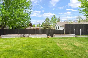 21172 Clairaway Ave, Bend, OR 97702 - Photo 36