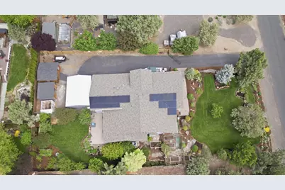 3687 SW 35th Street, Redmond, OR 97756 - Photo 2