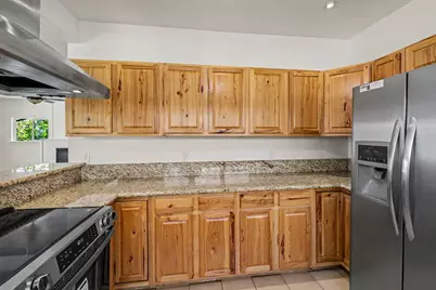 516 S Grape Street, Medford, OR 97501 - Photo 4