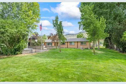 389 NE Orchard Lane, Prineville, OR 97754 - Photo 1