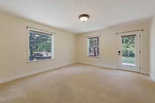 18880 Baker Rd, Bend, OR 97702 - Photo 48