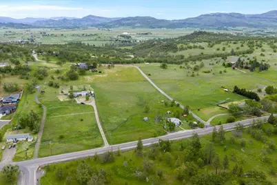963 Stevens Road, Eagle Point, OR 97524 - Photo 10