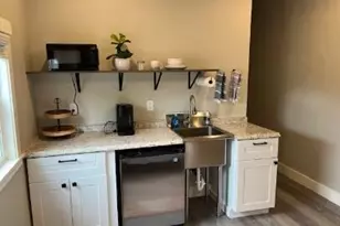 441 N 1st St, Central Point, OR 97502 - Photo 18