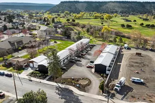 940 NW 2nd St, Prineville, OR 97754 - Photo 8