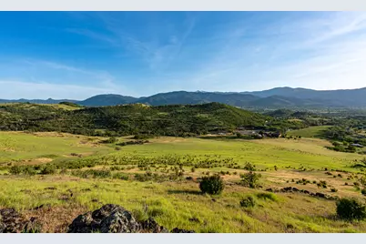 312 Sky Ridge Road, Ashland, OR 97520 - Photo 12
