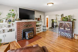 876 W Stewart Ave, Medford, OR 97501 - Photo 8