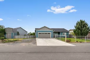 630 E A St, Culver, OR 97734 - Photo 2