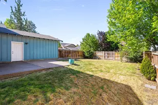 20398 Aberdeen Dr, Bend, OR 97702 - Photo 38