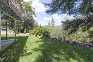 178 Bluebell Ln, Grants Pass, OR 97527 - Photo 42