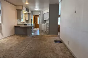 301 Freeman Rd, Central Point, OR 97502 - Photo 20