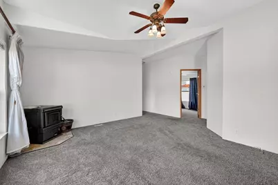 826 NE Shoshone Drive, Redmond, OR 97756 - Photo 10