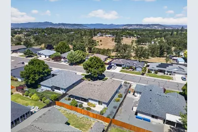 2618 Rabun Way, Central Point, OR 97502 - Photo 42
