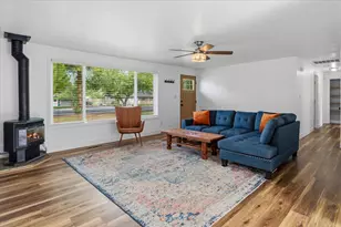 1650 SW 16th St, Redmond, OR 97756 - Photo 6