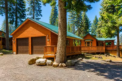 [Address not provided], Ashland, OR 97520 - Photo 2