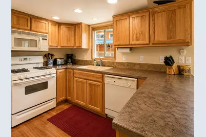 [Address not provided], Ashland, OR 97520 - Photo 10