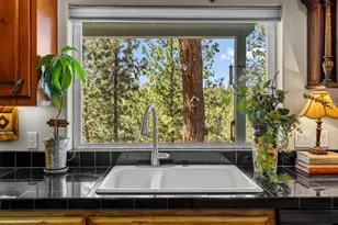 60655 River Bend Dr, Bend, OR 97702 - Photo 22