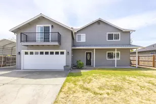 196 Nadine Ln, Central Point, OR 97502 - Photo 54