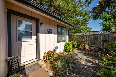 542 Pacific Avenue, Brookings, OR 97415 - Photo 48