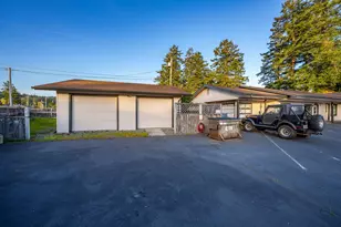 542 Pacific Ave, Brookings, OR 97415 - Photo 58