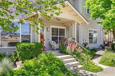 818 Pavilion Place, Ashland, OR 97520 - Photo 4