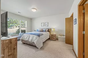 818 Pavilion Pl, Ashland, OR 97520 - Photo 16