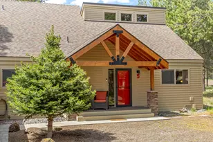 57339 Mountain View Ln, Sunriver, OR 97707 - Photo 2