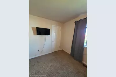 5556 State Street, Klamath Falls, OR 97603 - Photo 10