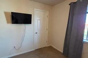 5556 State St, Klamath Falls, OR 97603 - Photo 12