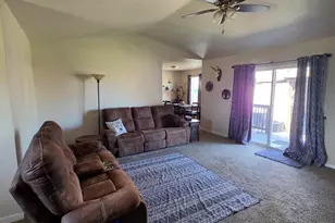 5556 State St, Klamath Falls, OR 97603 - Photo 4