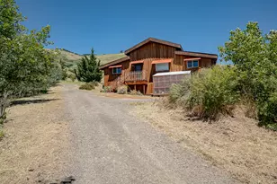 2909 Dead Indian Memorial Rd, Ashland, OR 97520 - Photo 22