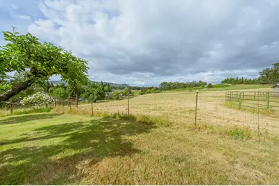 9114 Old Highway 99 S, Winston, OR 97496 - Photo 38