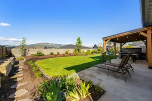 1004 Arana Dr, Phoenix, OR 97535 - Photo 28