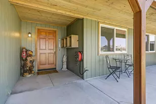 2348 Silver Palm Dr, Medford, OR 97504 - Photo 6