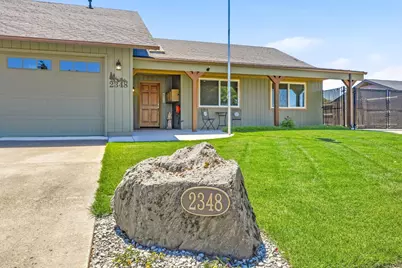 2348 Silver Palm Drive, Medford, OR 97504 - Photo 2