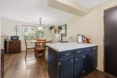 102 Elm Street, Phoenix, OR 97535 - Photo 18
