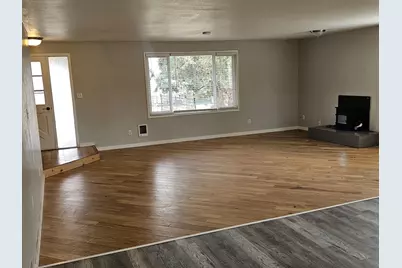 10912 Mesa Court, Klamath Falls, OR 97601 - Photo 8
