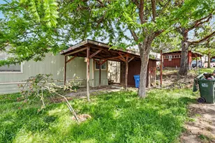 421 Stevens Rd, Eagle Point, OR 97524 - Photo 4