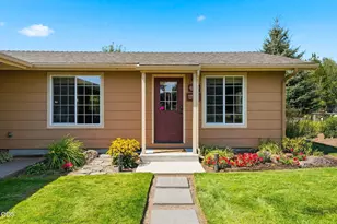 22539 Martee Ln, Bend, OR 97701 - Photo 12