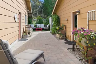 22539 Martee Ln, Bend, OR 97701 - Photo 24