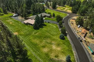 22539 Martee Ln, Bend, OR 97701 - Photo 134