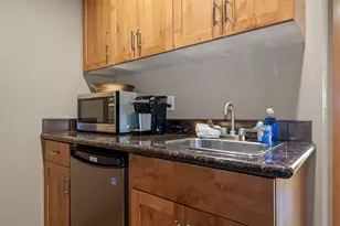 22539 Martee Ln, Bend, OR 97701 - Photo 18