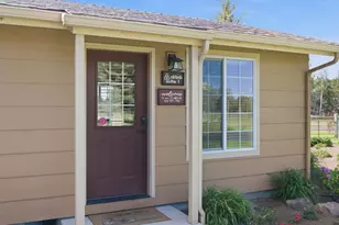 22539 Martee Ln, Bend, OR 97701 - Photo 16