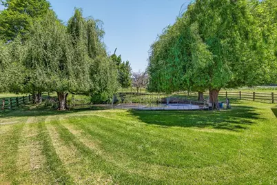 39 E Valley View Road, Ashland, OR 97520 - Photo 50