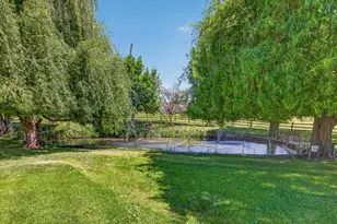 39 E Valley View Rd, Ashland, OR 97520 - Photo 46