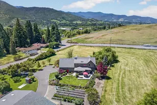 39 E Valley View Rd, Ashland, OR 97520 - Photo 68