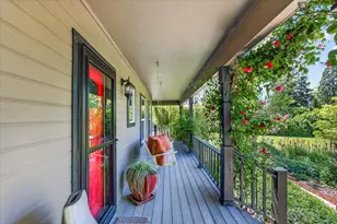 39 E Valley View Rd, Ashland, OR 97520 - Photo 16