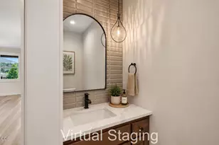 4302 Vista Pointe Dr, Medford, OR 97504 - Photo 12
