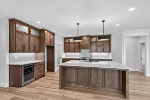 4302 Vista Pointe Dr, Medford, OR 97504 - Photo 10