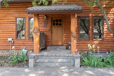 8180 NW Country Loop, Prineville, OR 97754 - Photo 2